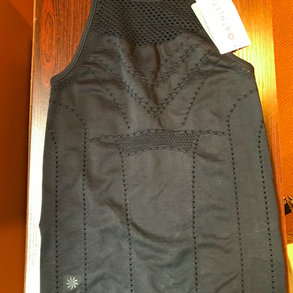 Athleta Diamond Mesh Trophy Tank - Picture 7 of 7